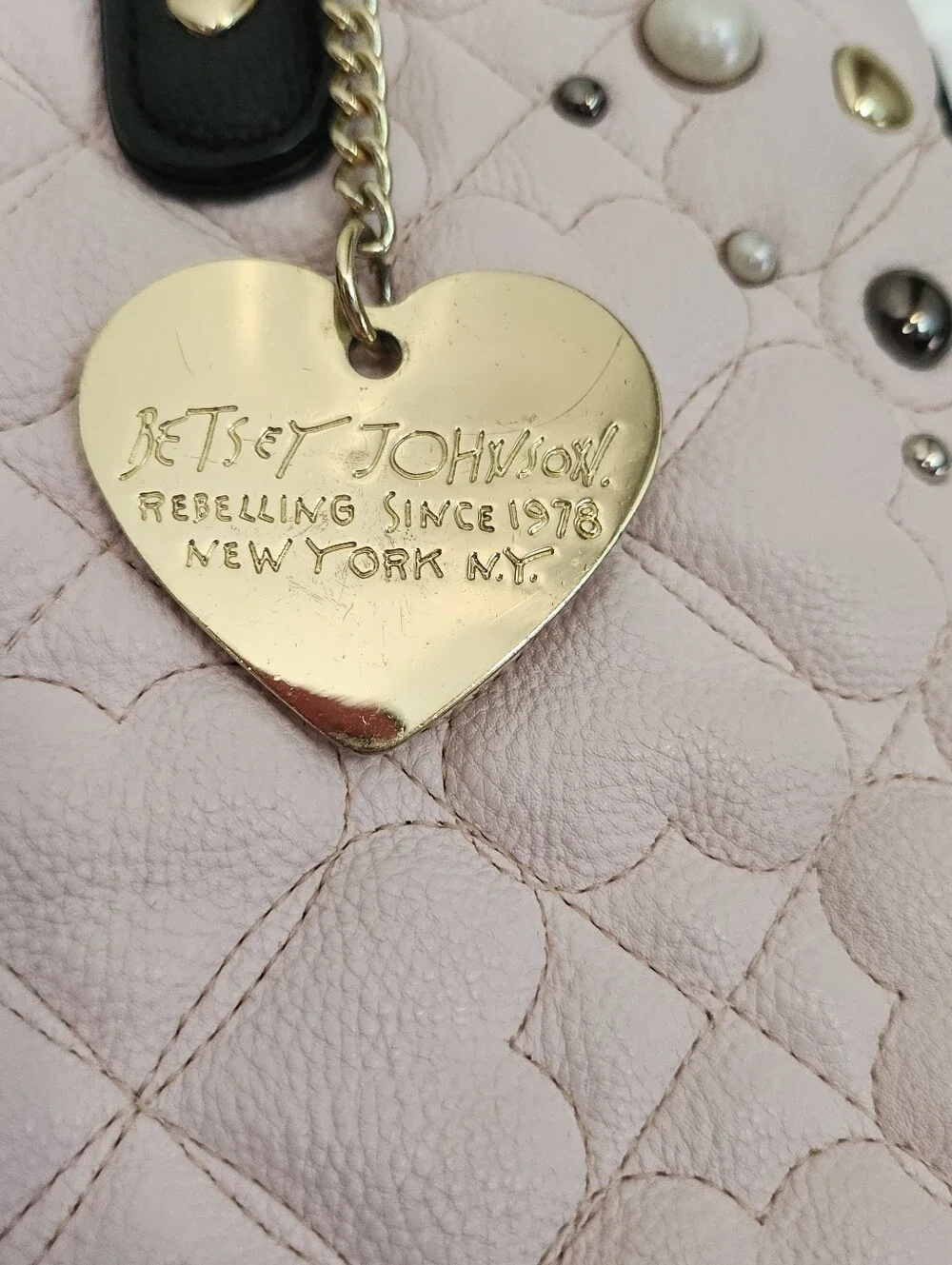 Betsey Johnson Pink Heart Quilted Tote/Bag Purse *READ* Missing Shoulder Strap